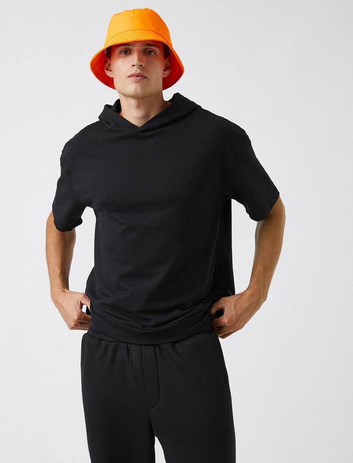  Kısa Kollu Kapüşonlu Sweatshirt