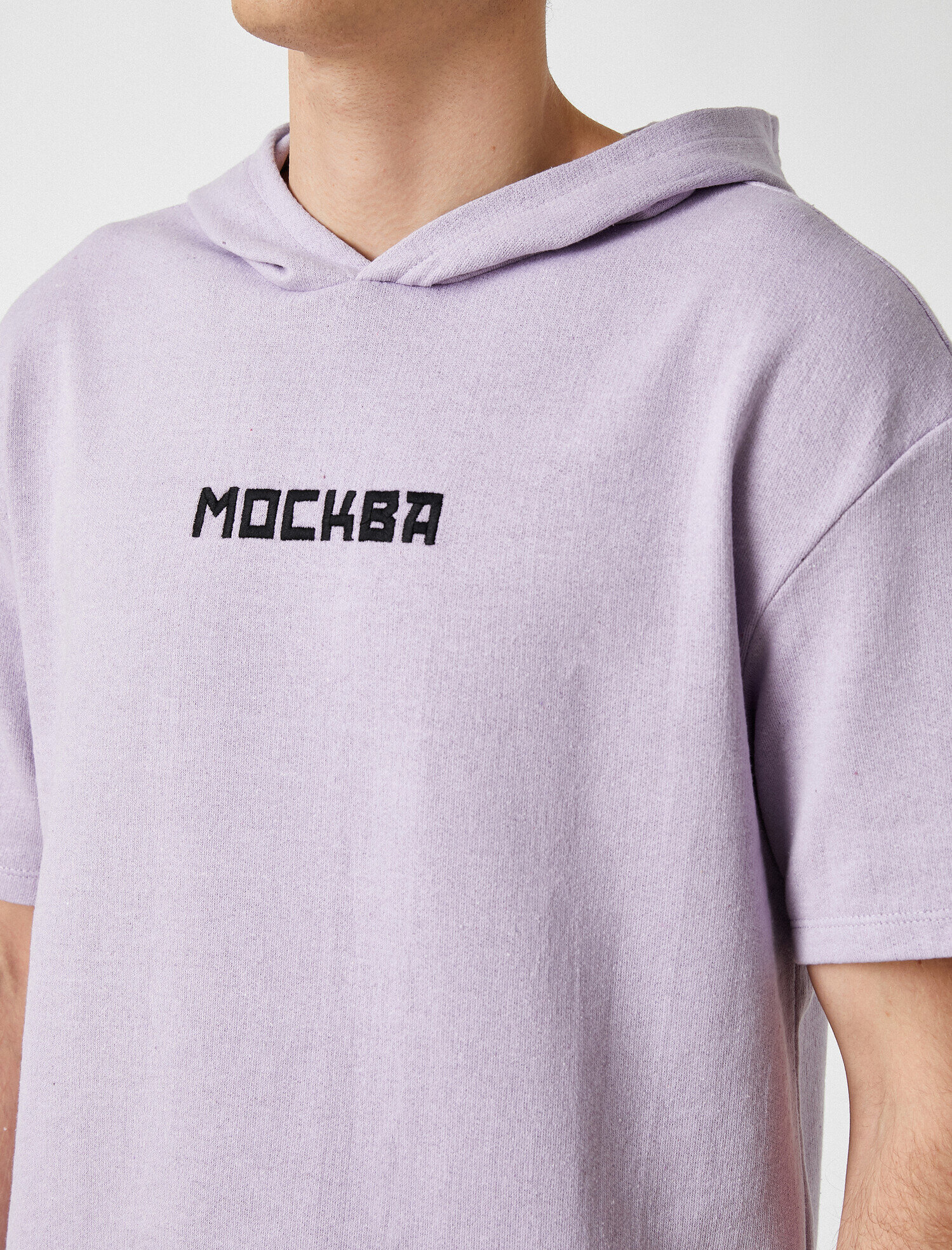   Kısa Kollu Baskılı Kapüşonlu Sweatshirt