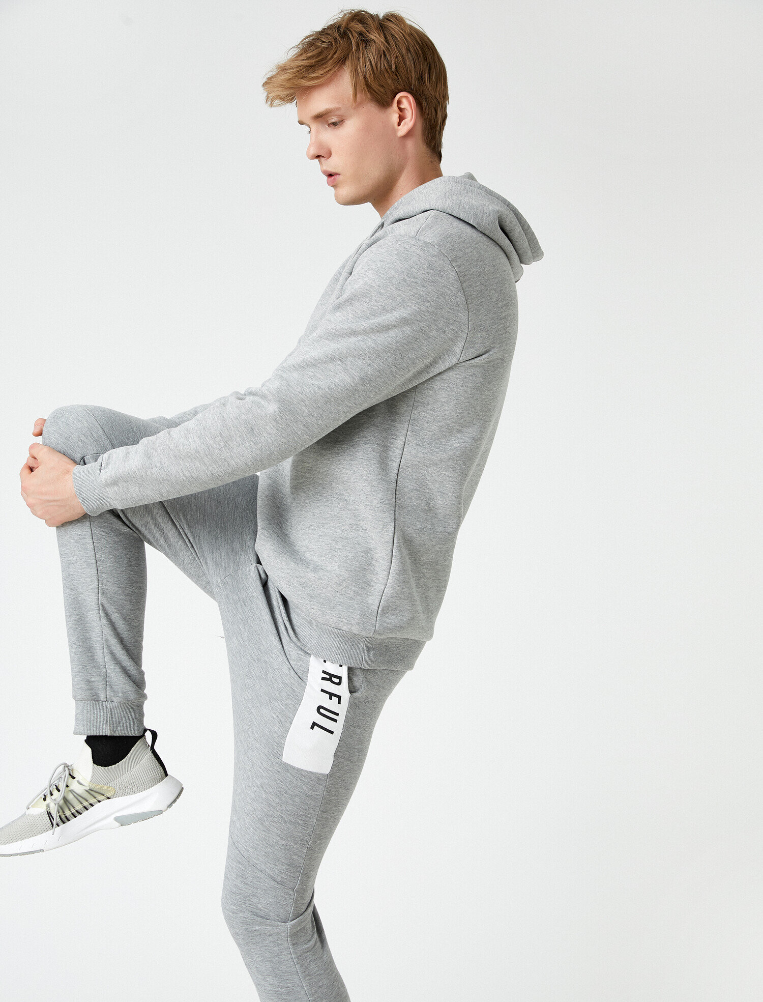 Basic Sweatshirt Kapüşonlu
