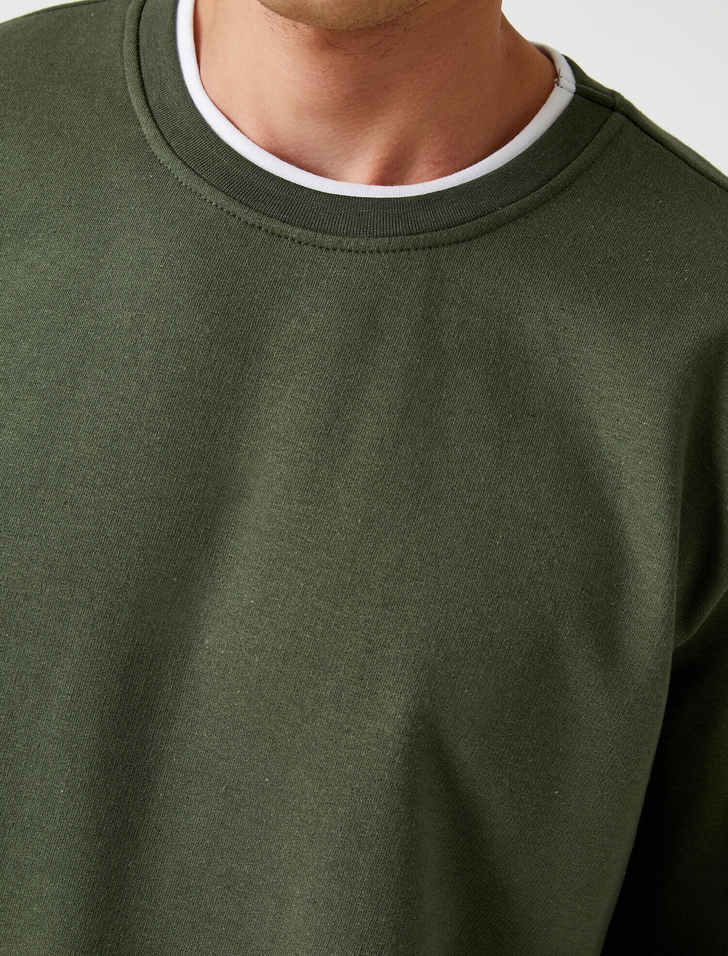   Basic Sweatshirt Şardonlu Bisiklet Yaka