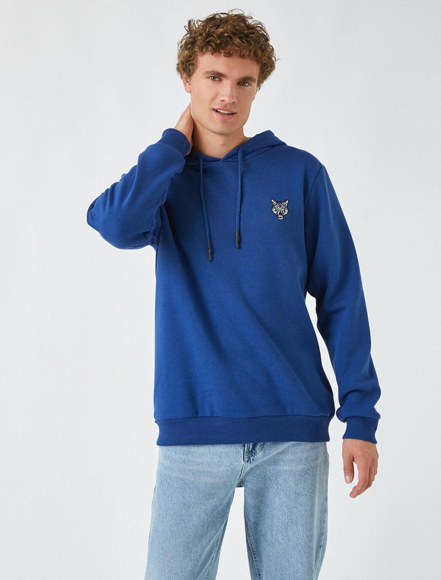   Kurt İşlemeli Kapşonlu Sweatshirt