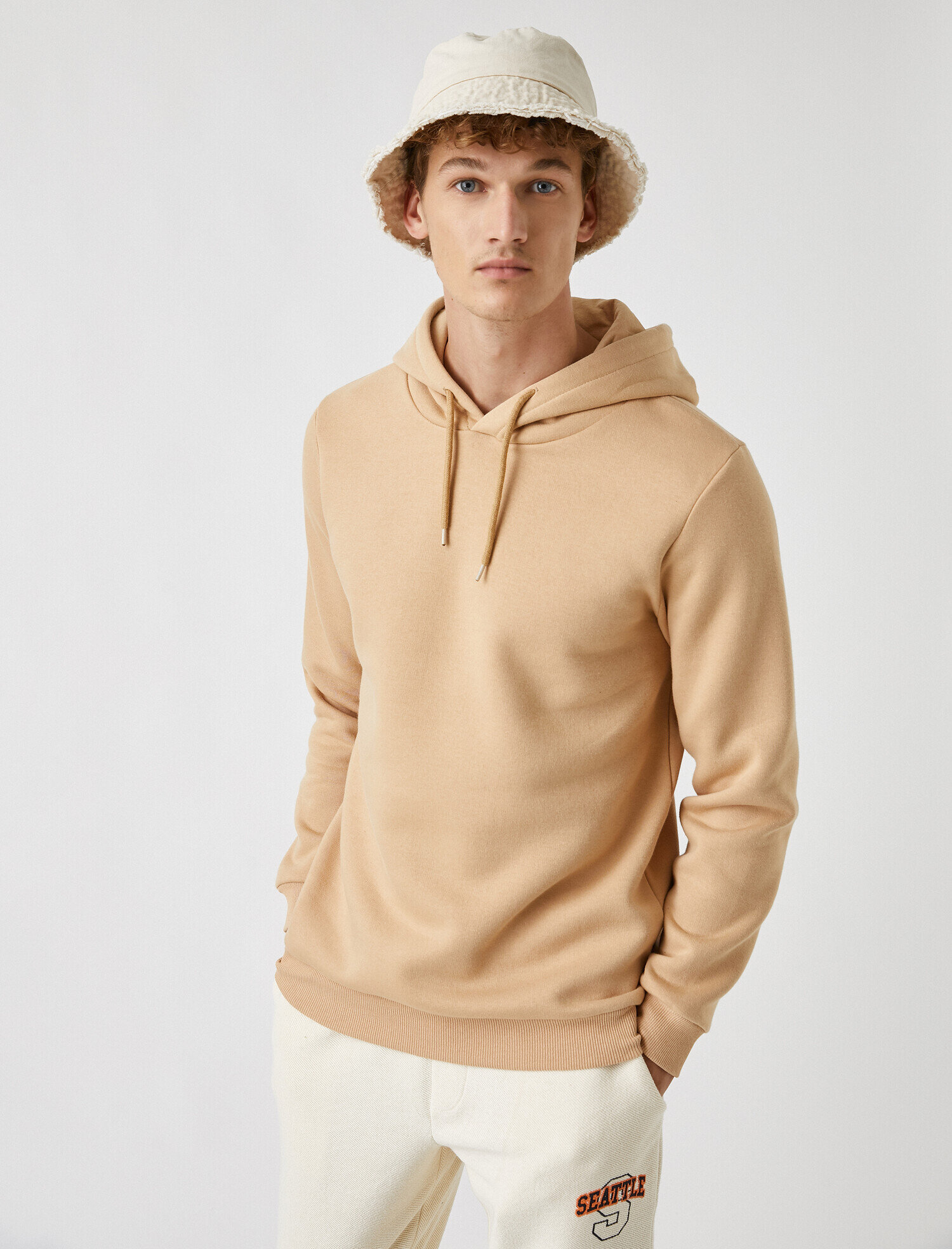 Basic Kapşonlu Sweatshirt Şardonlu