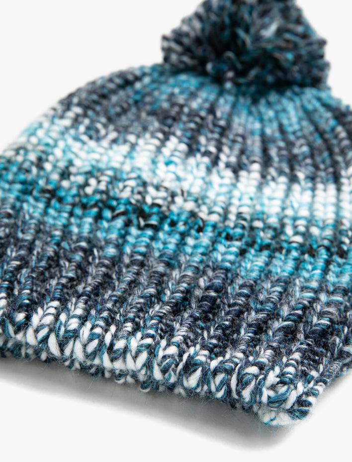 Erkek Çocuk Ponpon Detaylı Bere