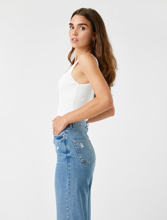  Kare Yaka Kolsuz Triko Atlet