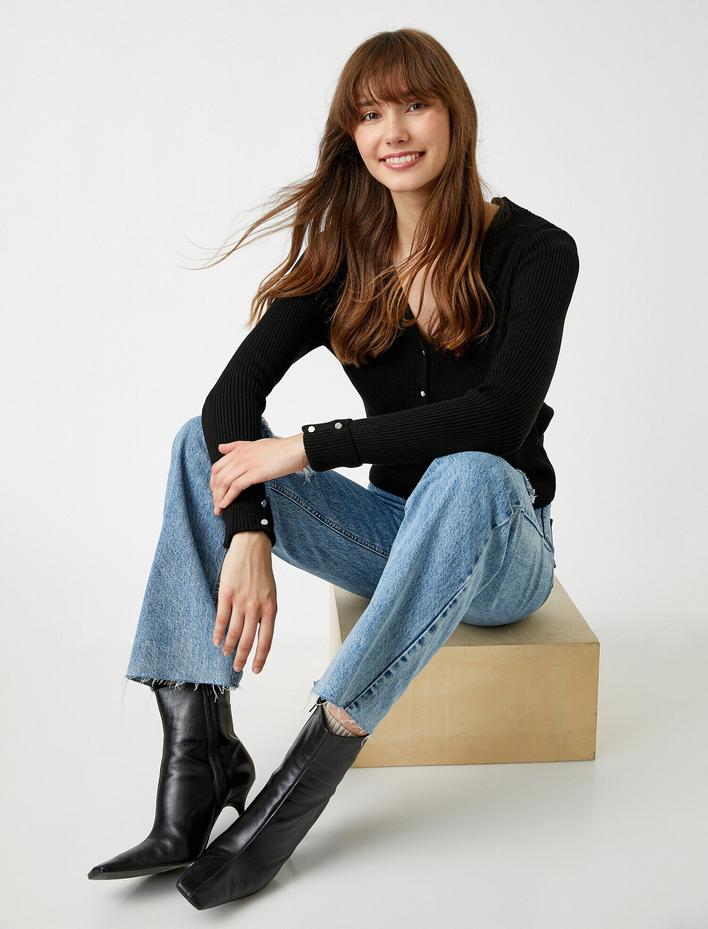  Ribanalı Triko Hırka Düğmeli