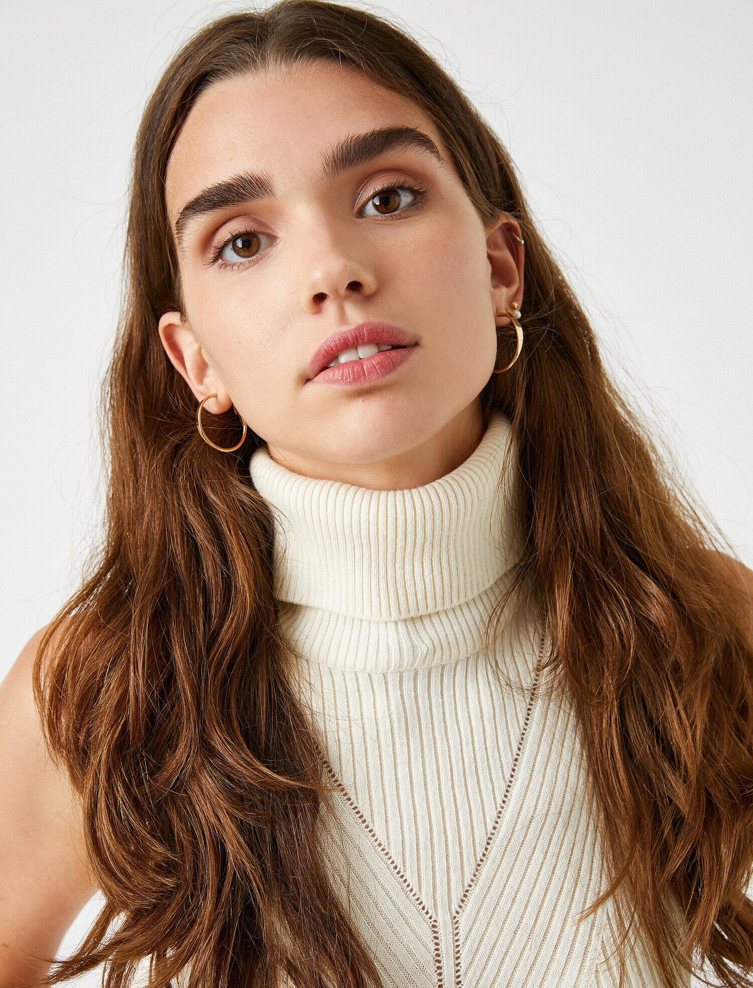   Balıkçı Yaka Kolsuz Triko Atlet