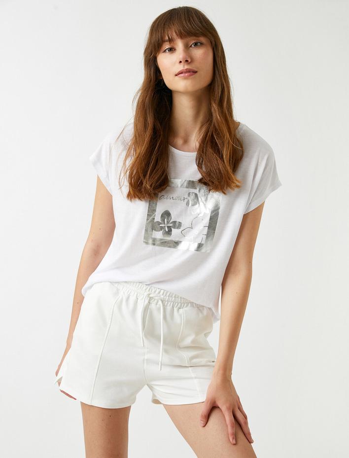  Kısa Kollu Baskılı Tişört