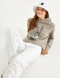 Uzun Kollu Bugs Bunny Lisanslı Baskılı Kapüşonlu Sweatshirt