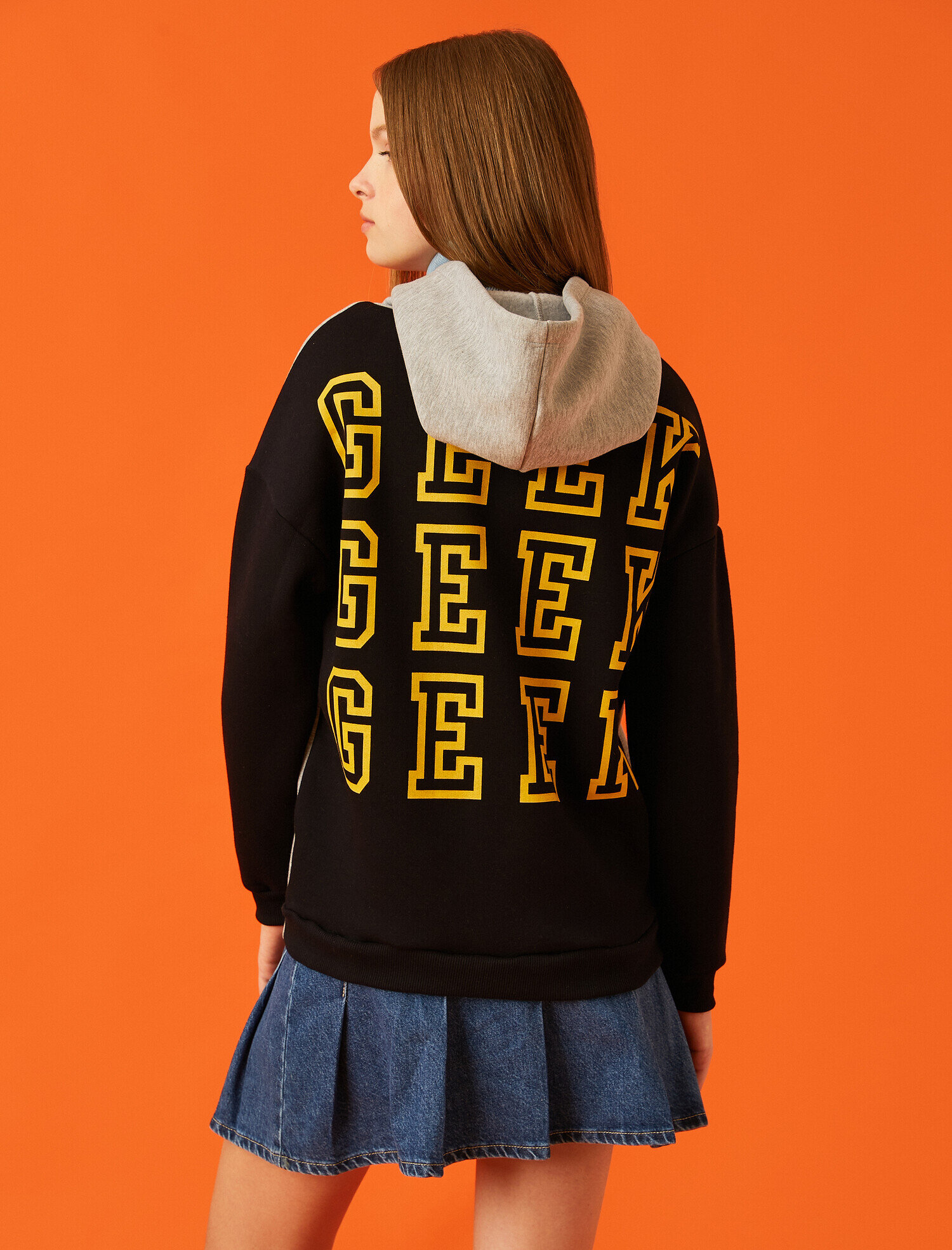   Warner Bros Lisanslı Kapüşonlu Baskılı Sweatshirt