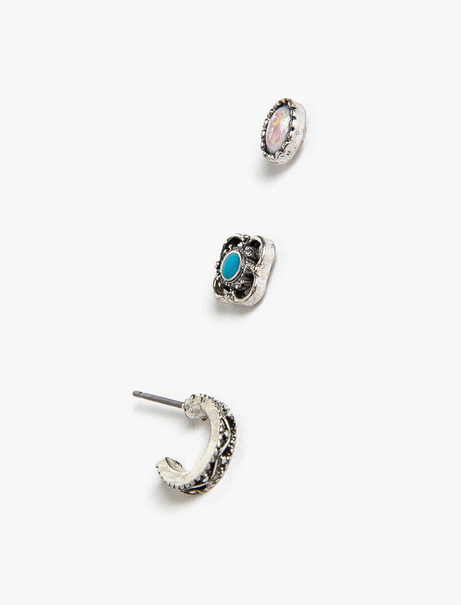  Kadın Taş Detaylı Küpe