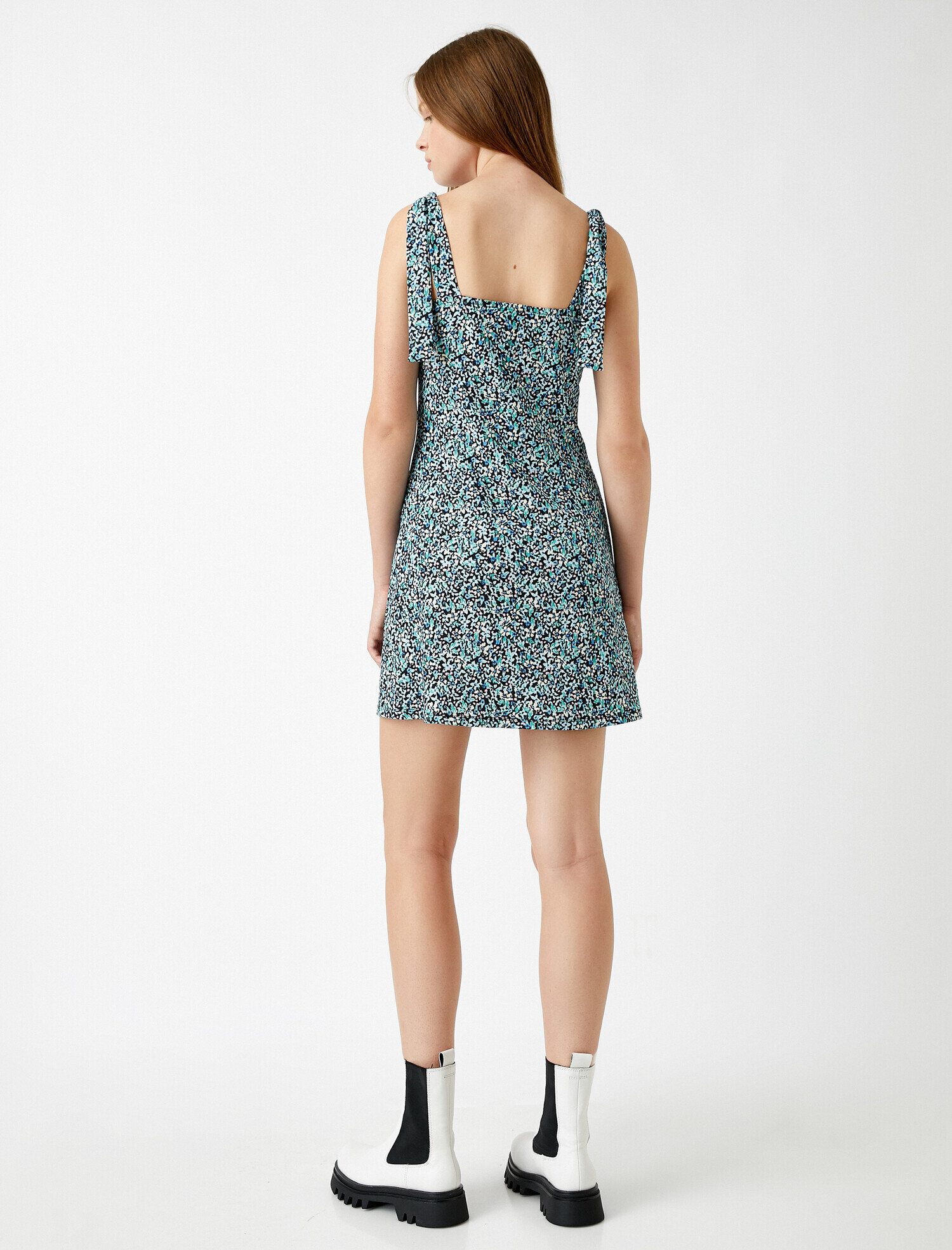   Yazlık Askılı Elbise