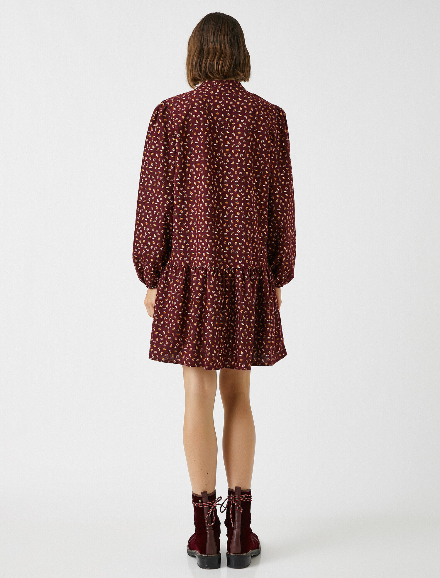   Düğmeli Volanlı Kışlık Elbise Uzun Kollu Pamuklu