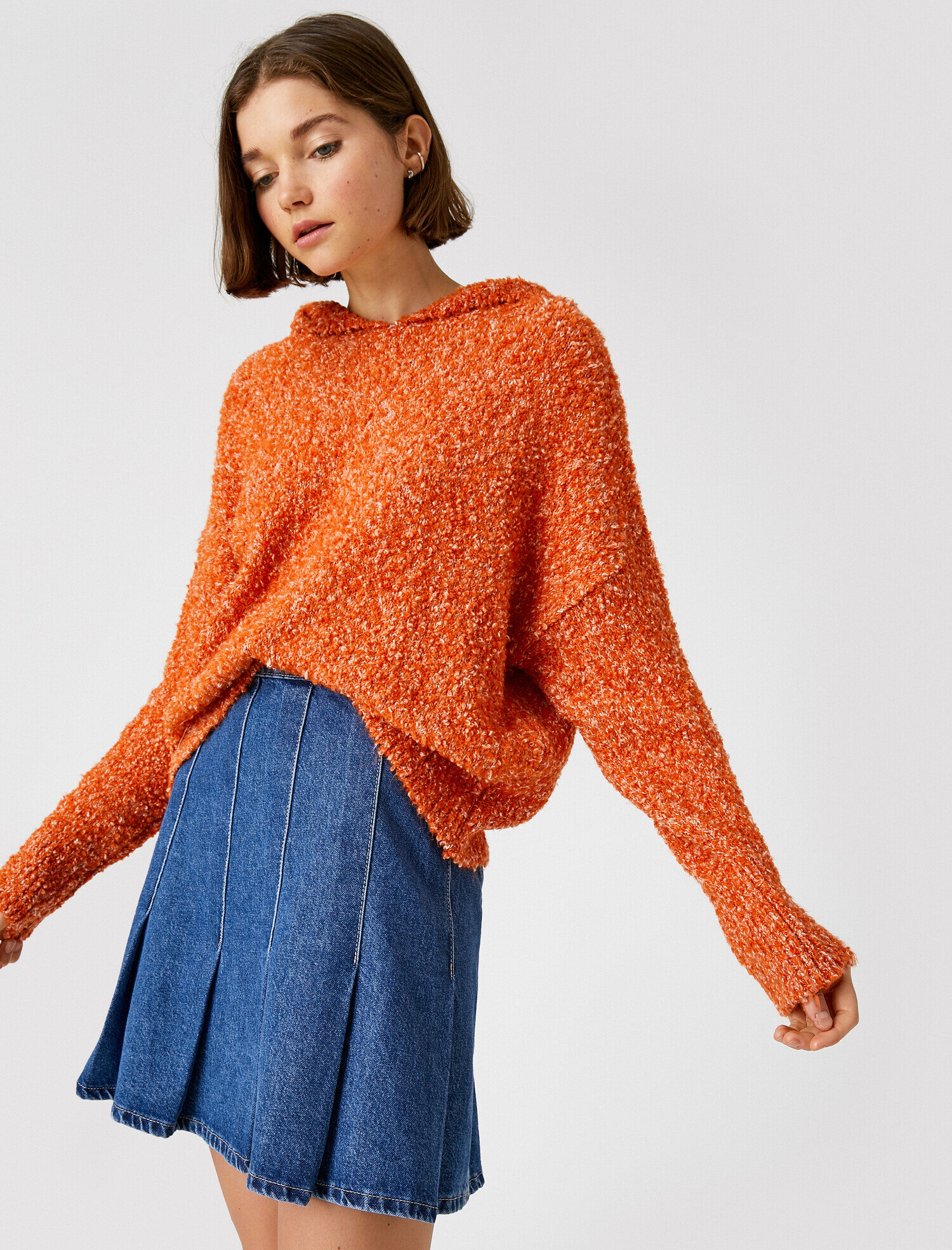   Kapüşonlu Triko Kazak