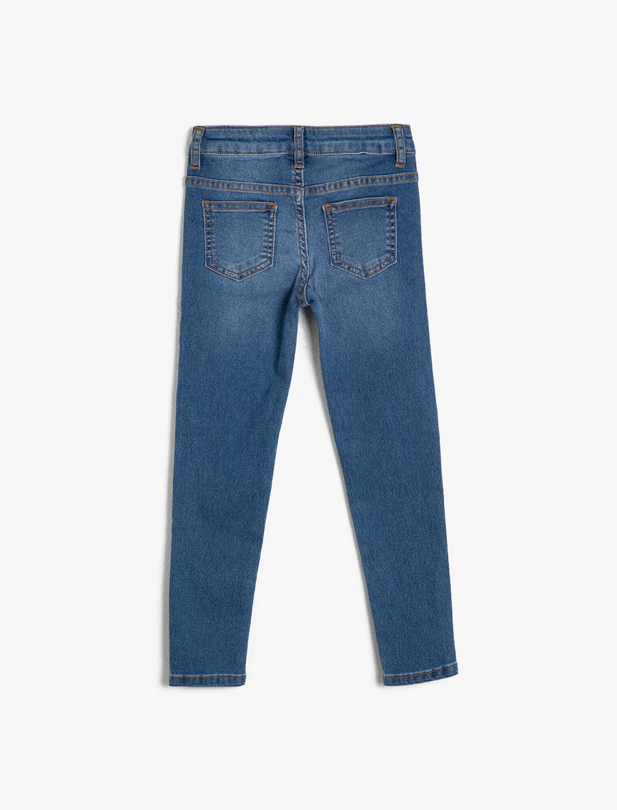  Kız Çocuk Kot Pantolon  Cepli Parlak Taş İşlemeli - Slim Jean