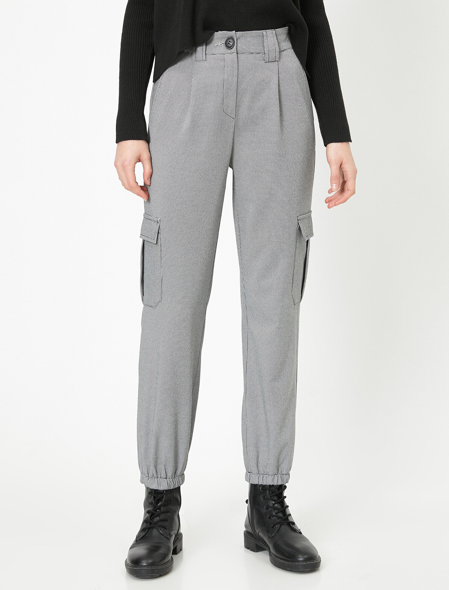   Ekoseli Cep Detaylı Kargo Pantolon