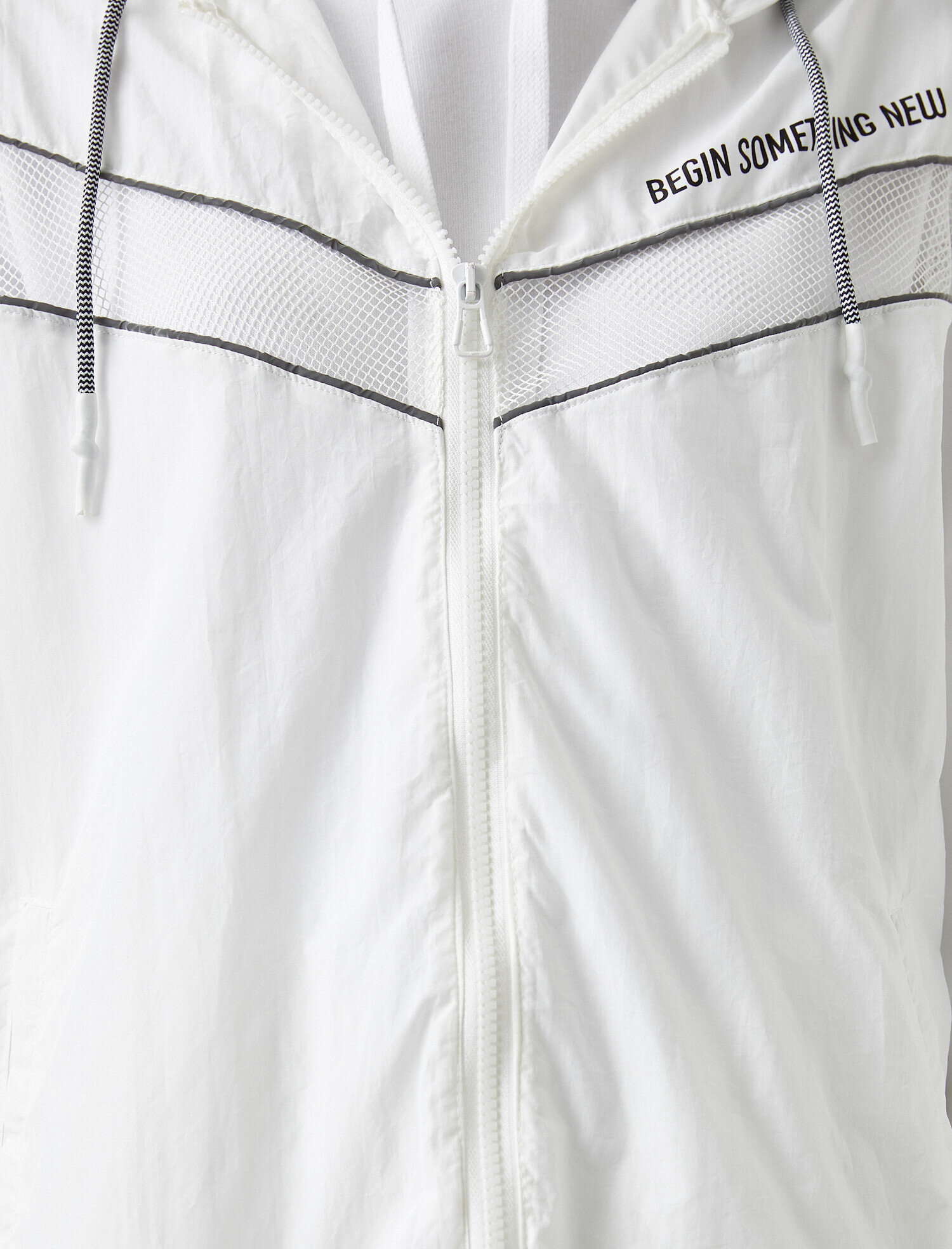   Kapüşonlu Fileli Yağmurluk