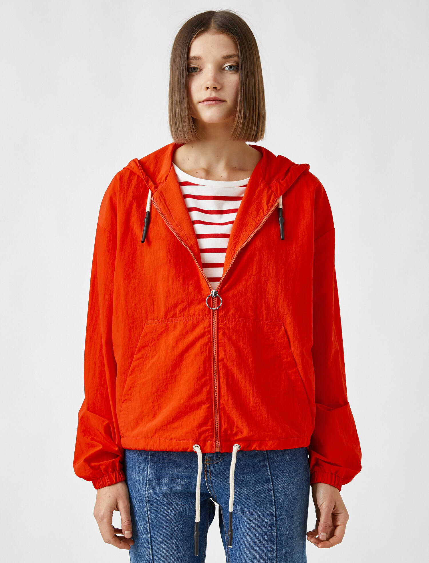   Kapüşonlu Yağmurluk