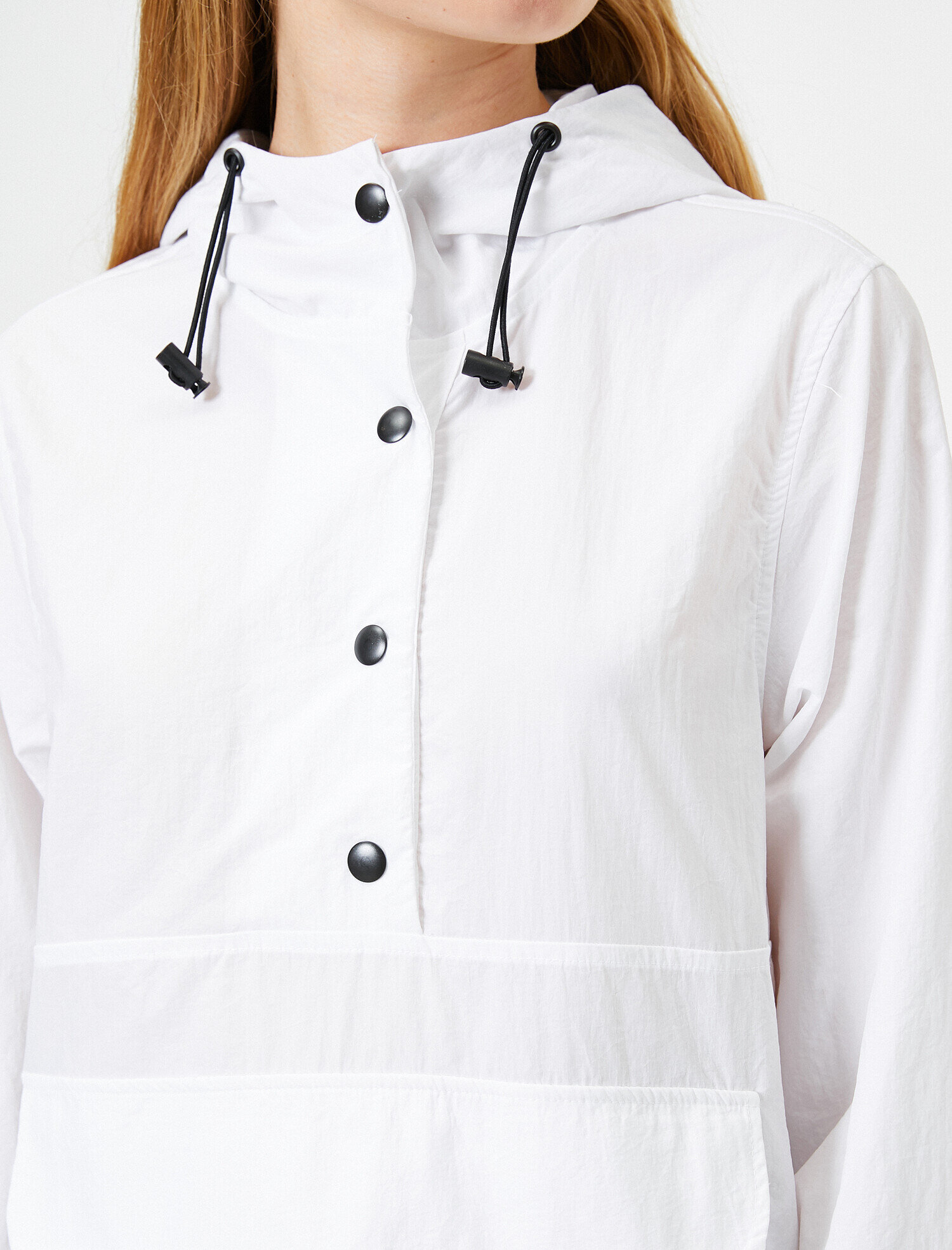   Kapüşonlu Cep Detaylı Düğmeli Ceket