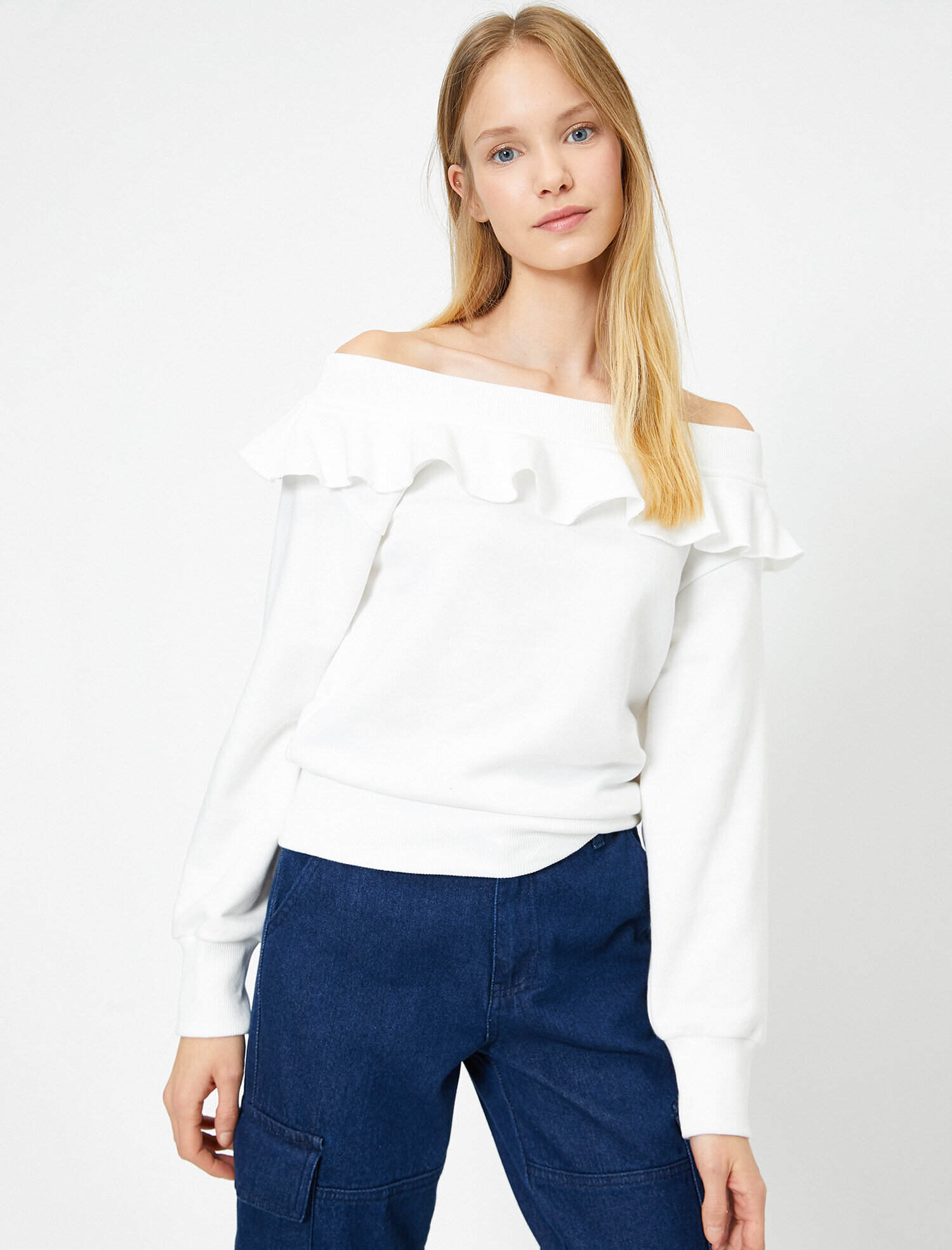   Omzu Açık Fırfırlı Sweatshirt