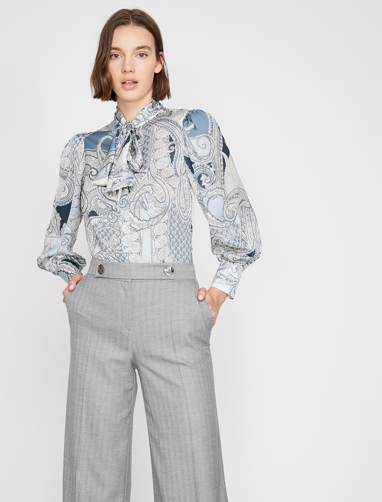   Şal Desenli Saten Bluz