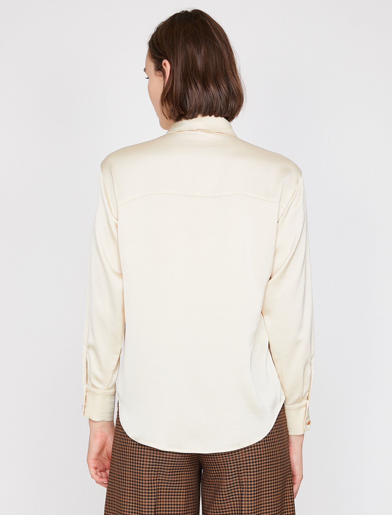   Bağlama Detaylı Gömlek