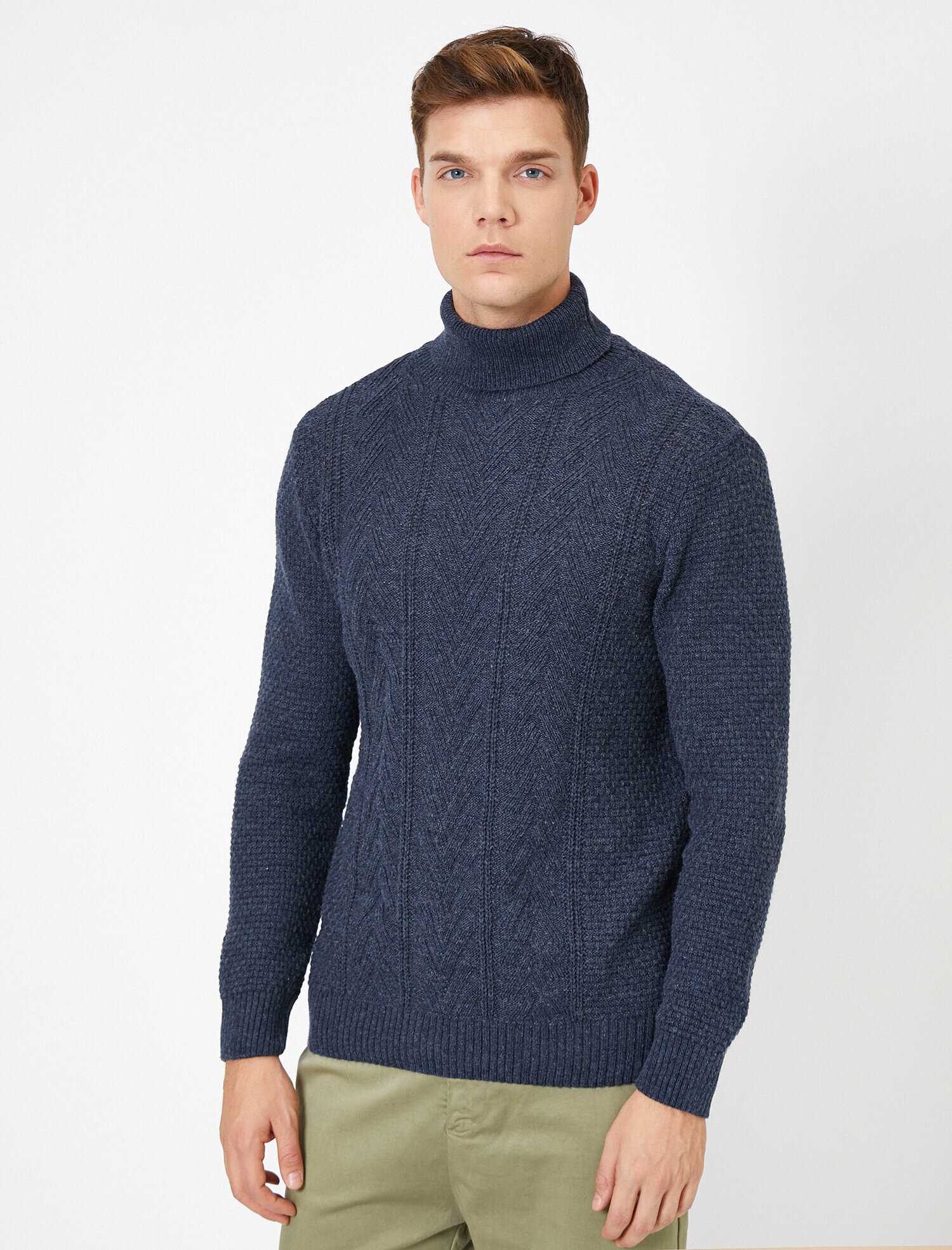   Boğazlı Triko Kazak