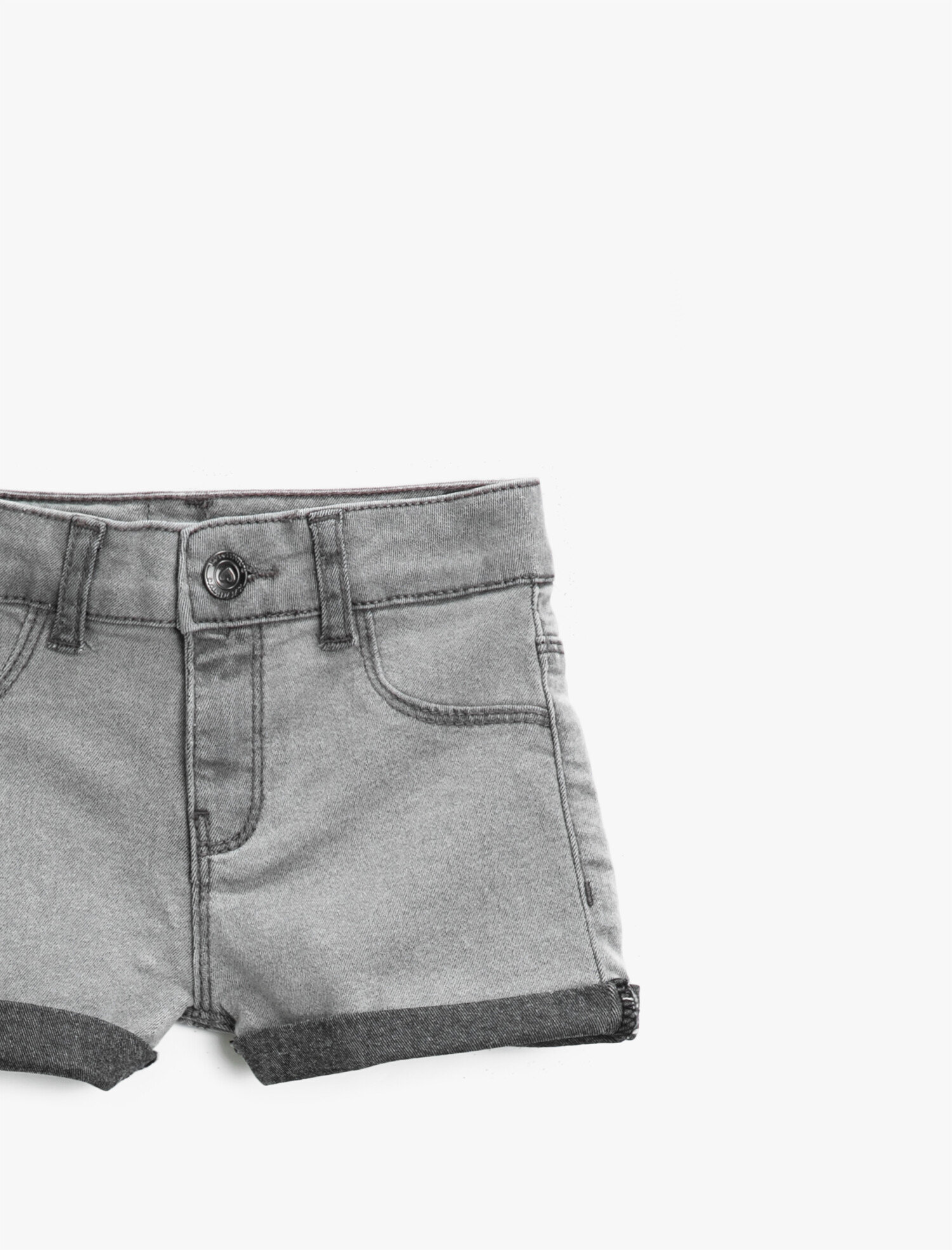  Kız Çocuk Esnek Jean Kumaştan Rahat Kesimli Paça Kıvırmalı Kısa Jean Şort