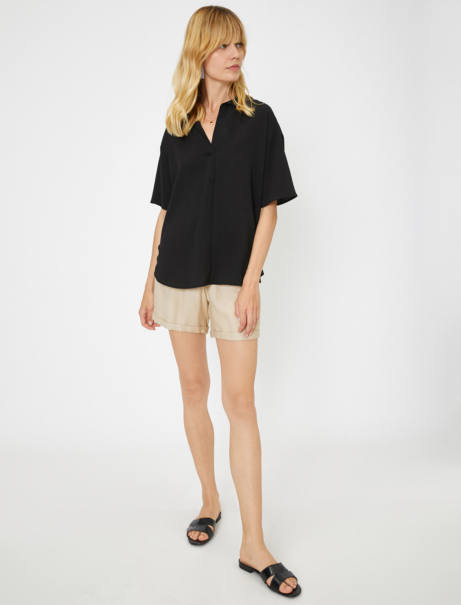   Dantel Detaylı Bluz