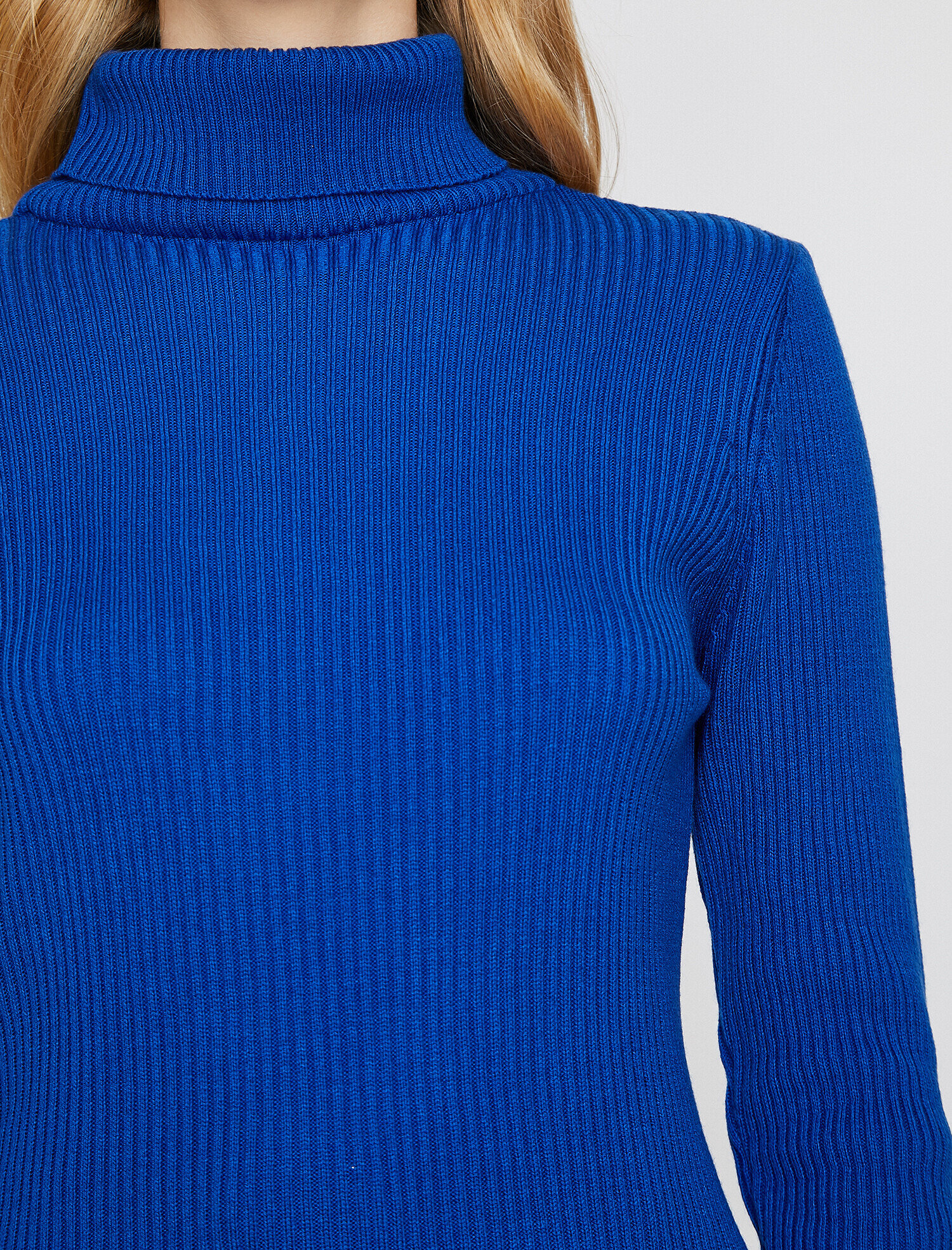   Boğazlı Triko Kazak