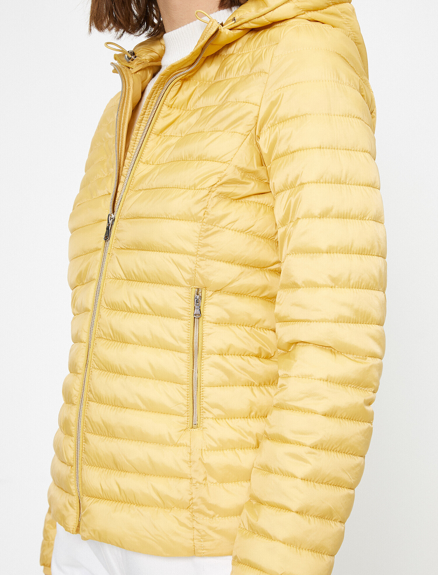   Kapüşonlu Cepli Şişme Mont