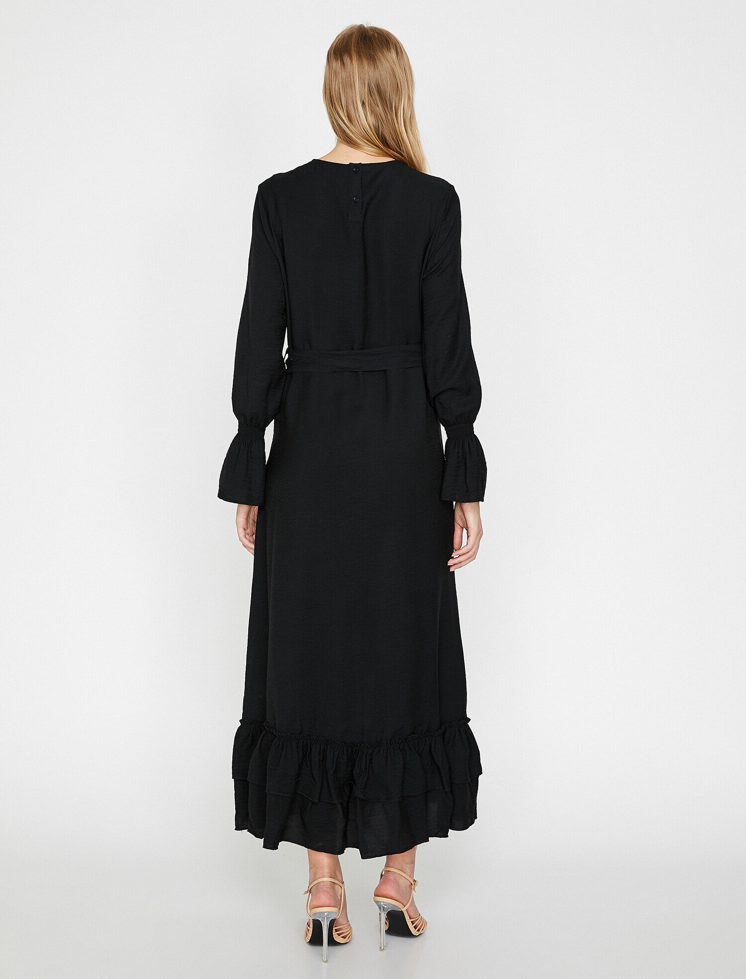   Kemer Detaylı Elbise