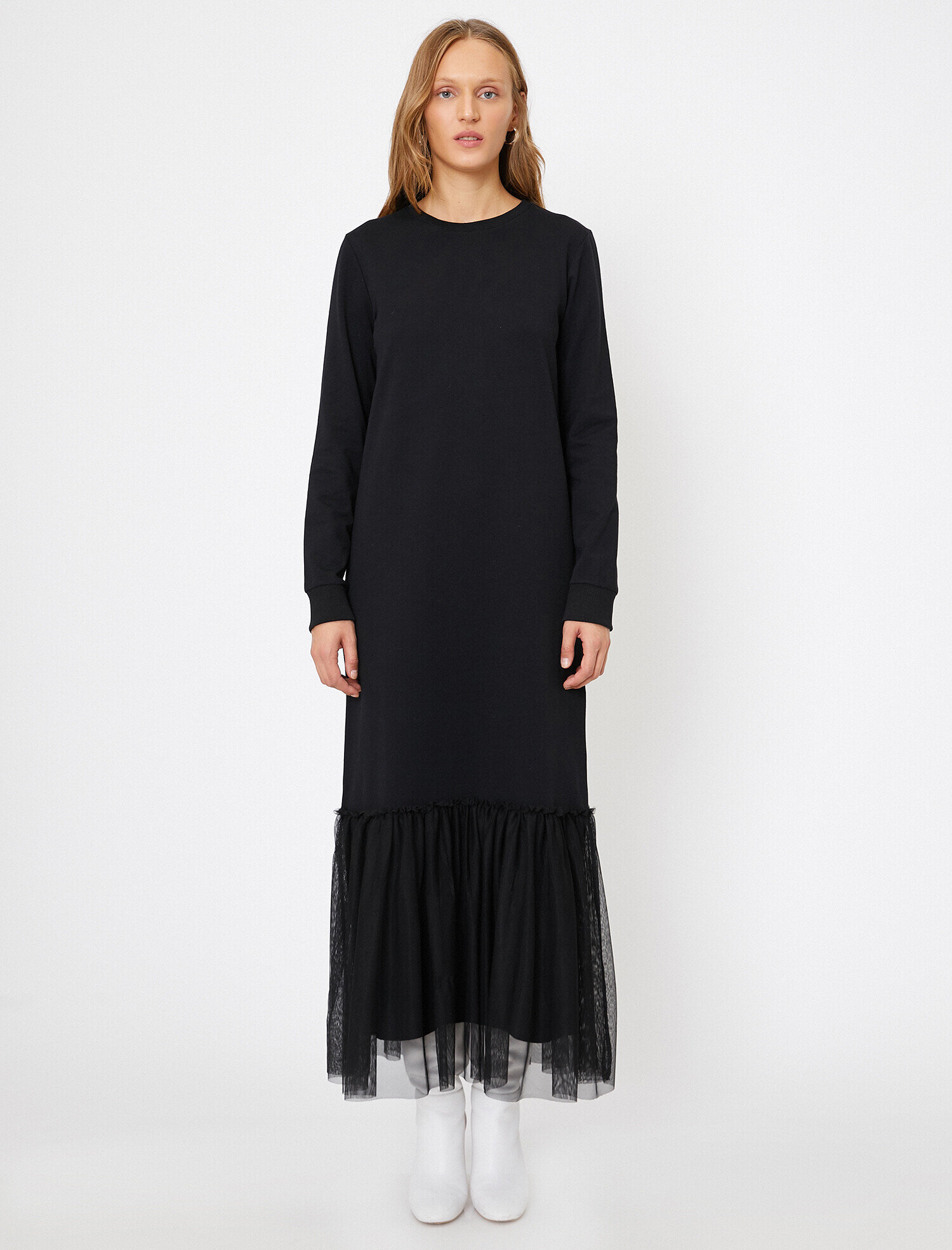   Tül Detaylı Elbise