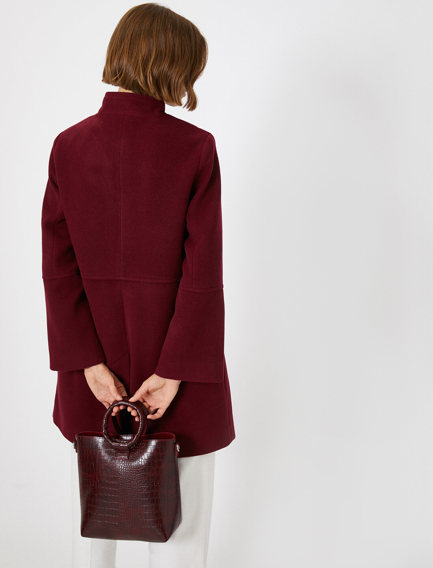  Kadın Deri Görünümlü Kol Çantası