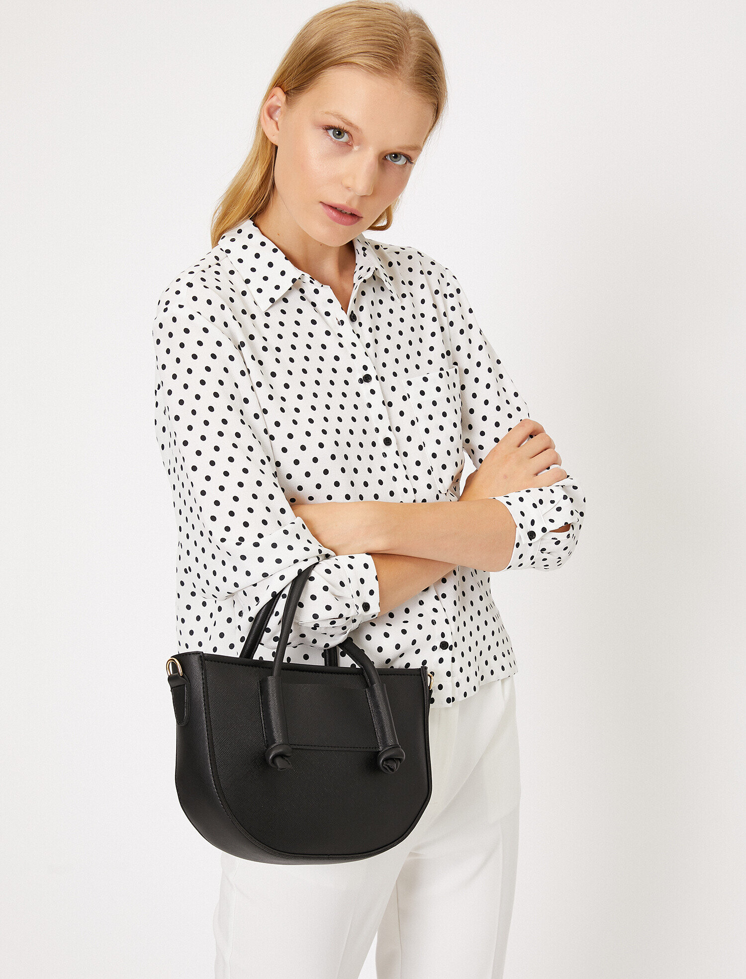  Kadın Deri Görünümlü Omuz Çantası