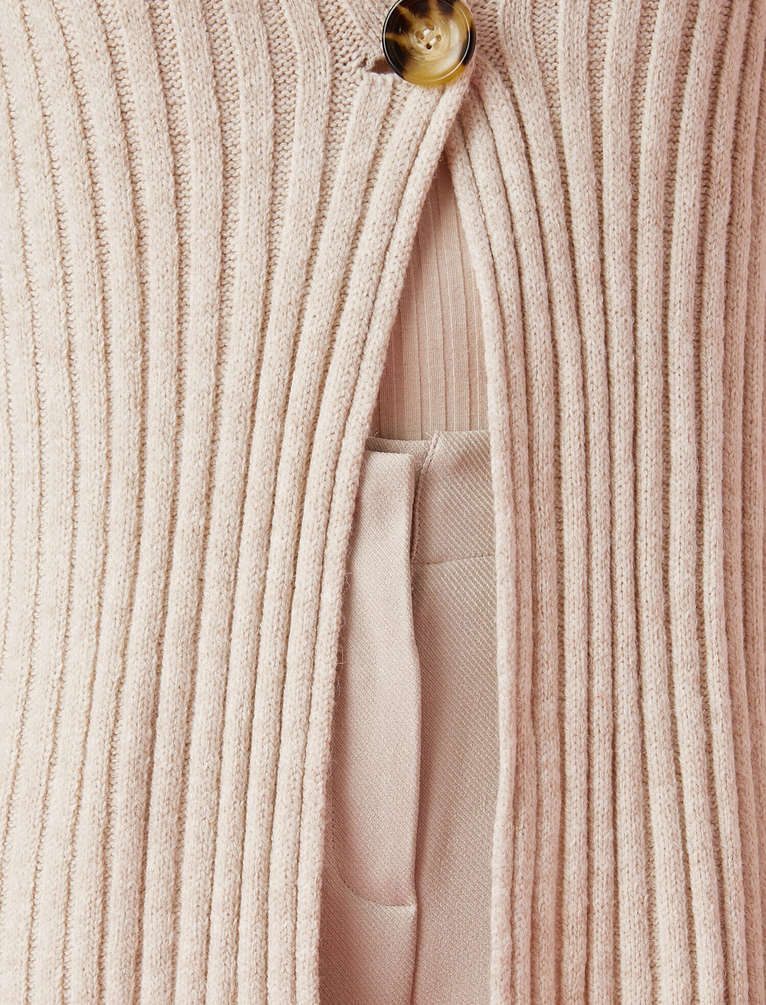   Düğme Detaylı Triko Hırka