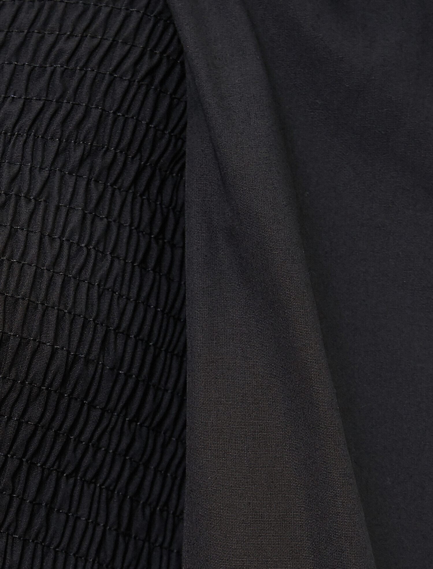   Düğme Detaylı Tişört