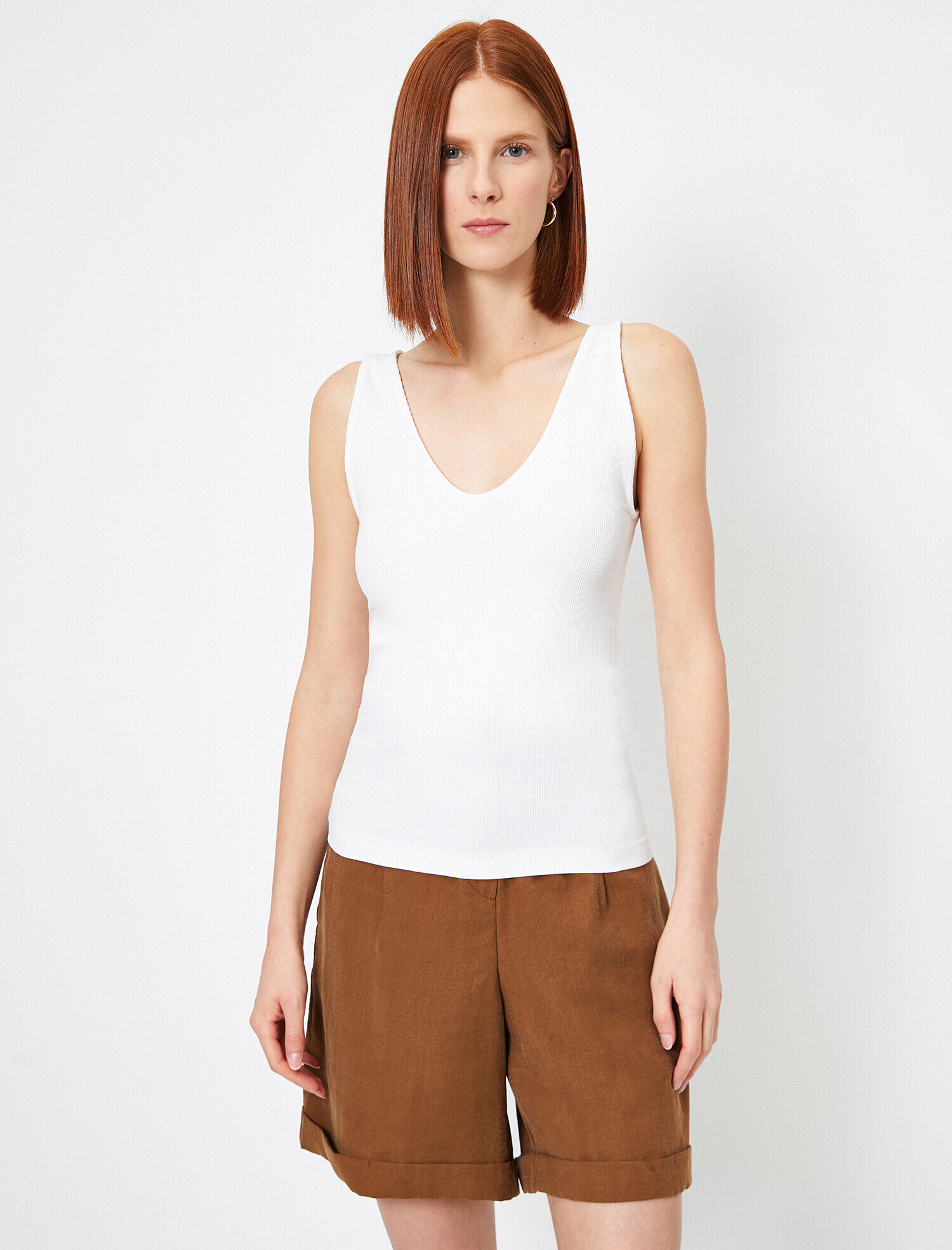   V Yaka Basic Atlet