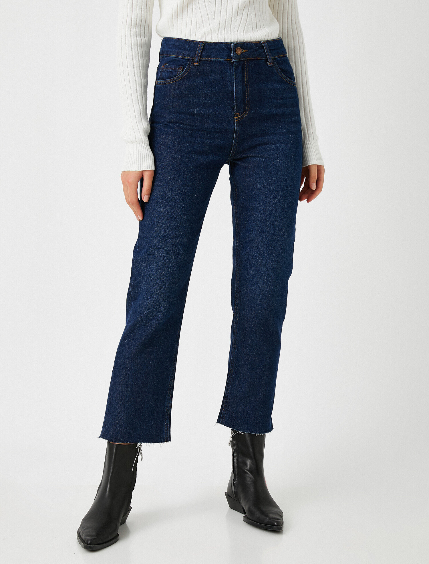   Eve Slim Jean - Yüksek Bel Normal Kesim Hafif Düz Paça Straight Jean Pantolon