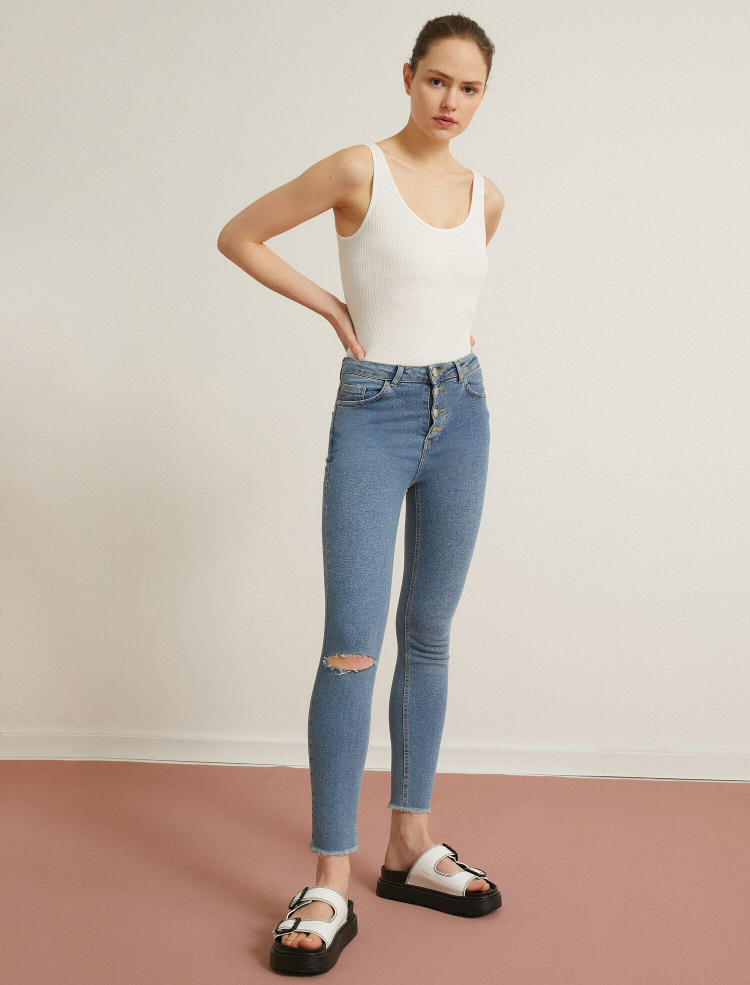   Carmen Jean - Yüksek Bel Dar Kesim Dar Paça Pantolon