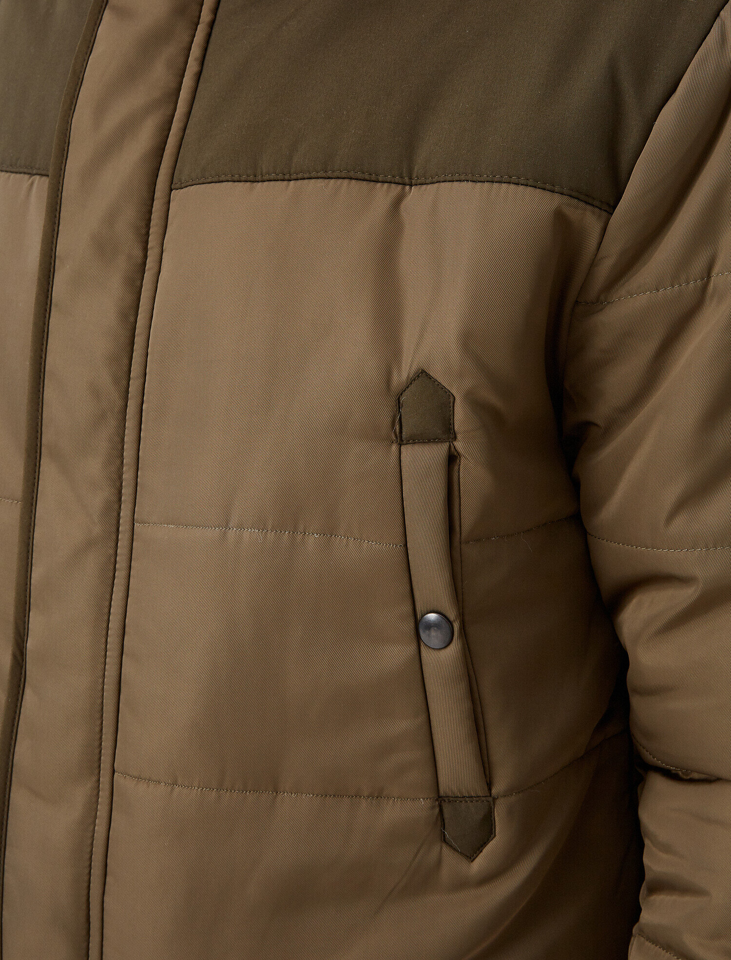   Kapüşonlu Cepli Fermuarlı Kaban