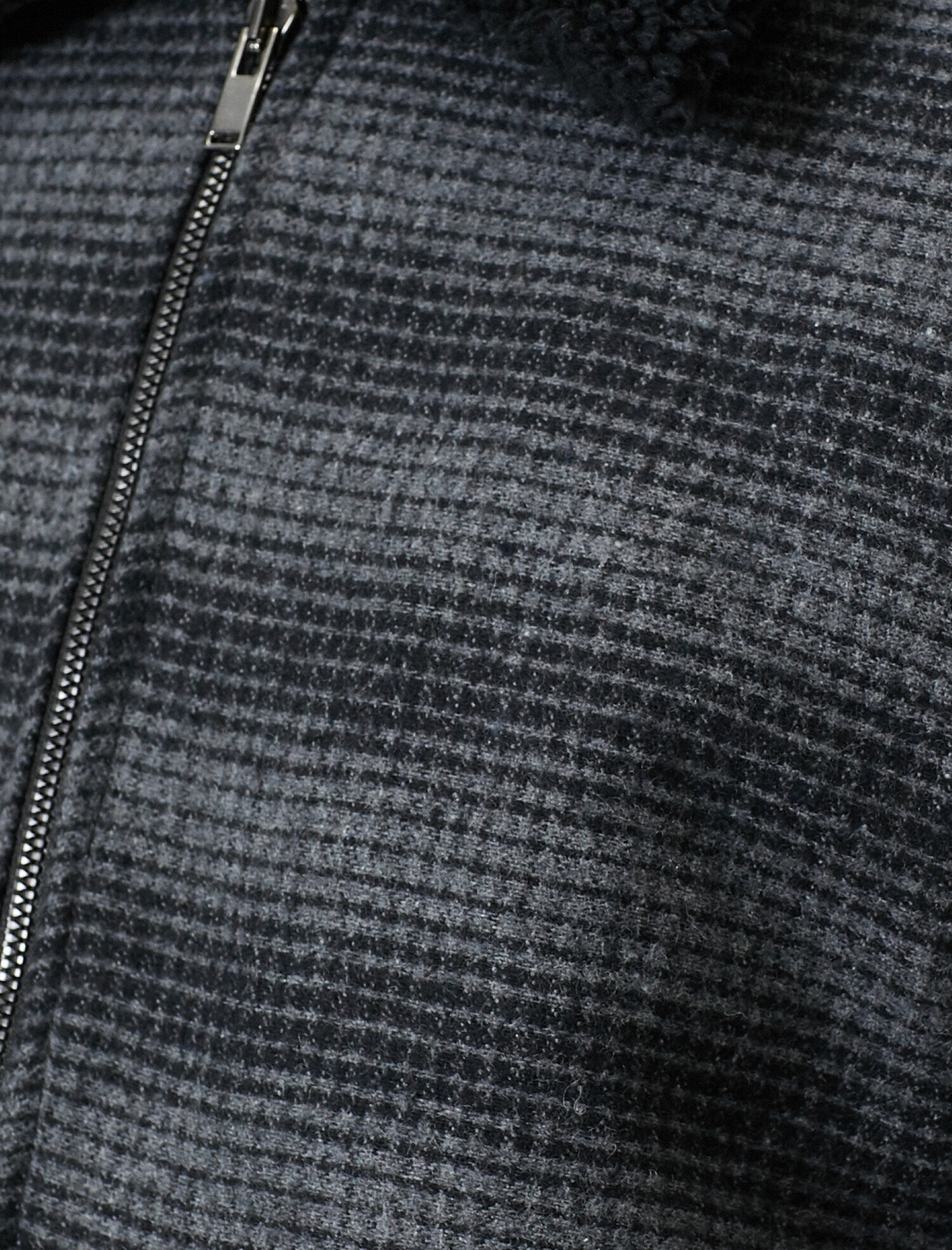   Peluş Yaka Detaylı Mont