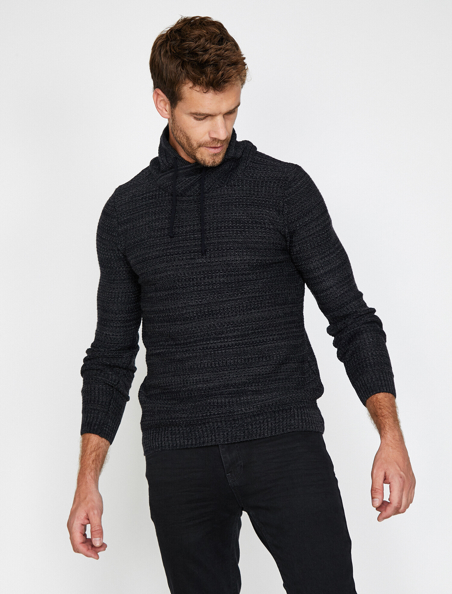   Yüksek Yaka Triko Kazak