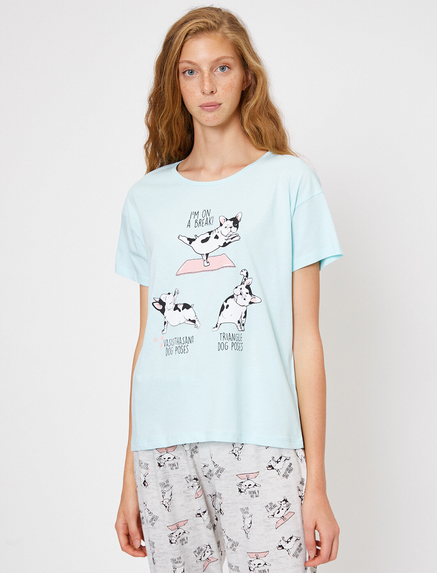   Yazılı Baskılı Pijama Takımı