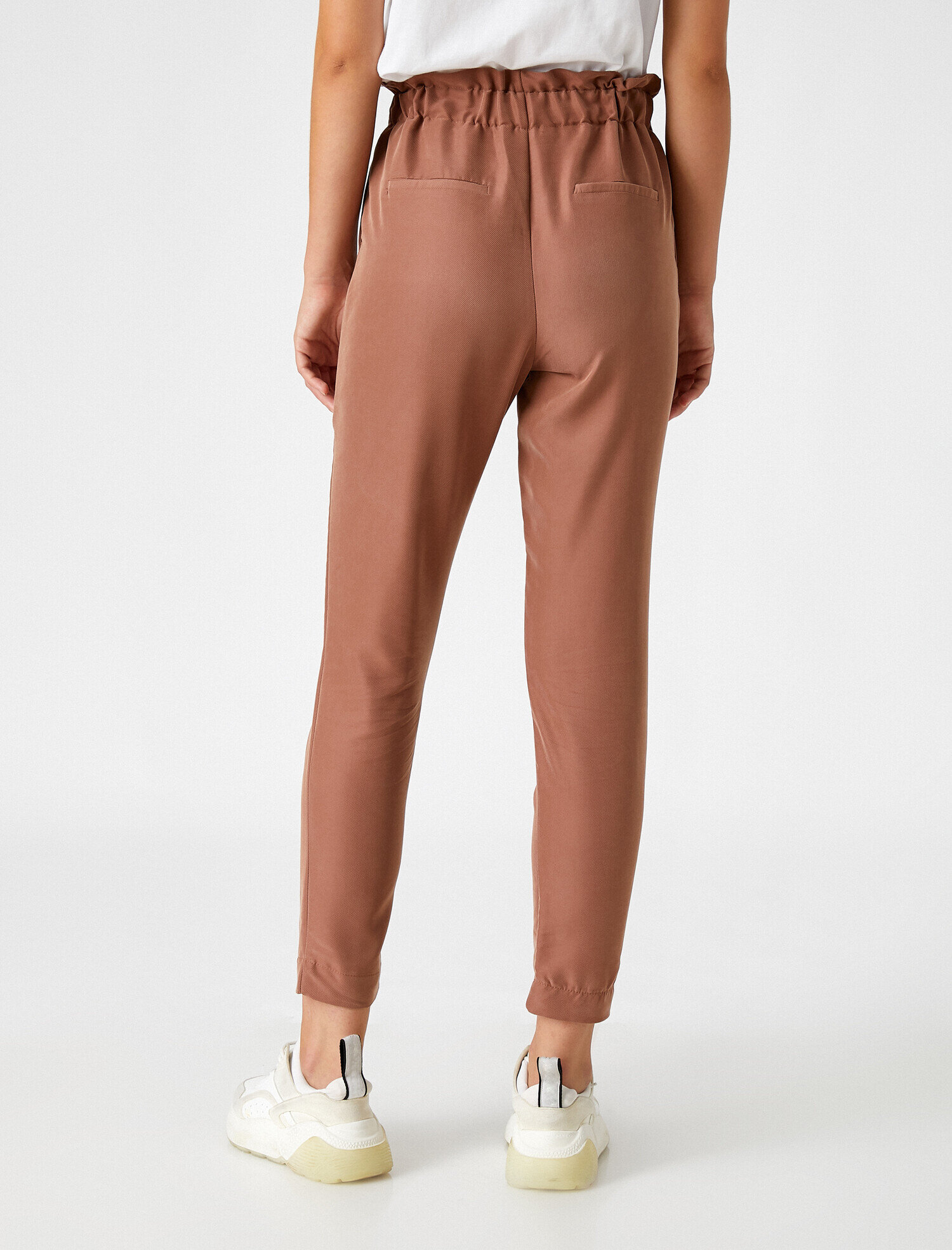   Yüksek Bel Beli Büzgülü Cepli Düğmeli Havuç Pantolon