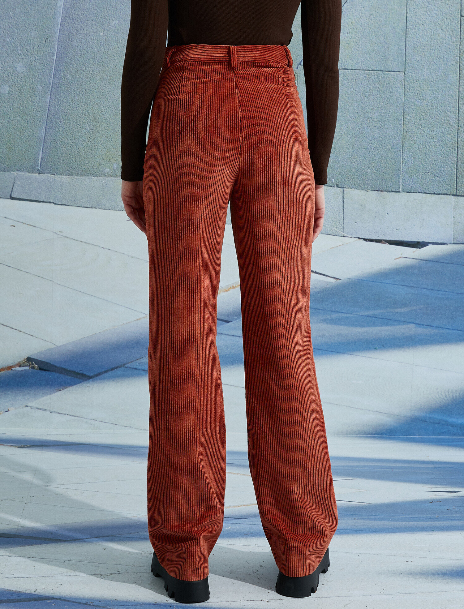   Beli Lastikli Yüksek Bel Kadife Pantolon