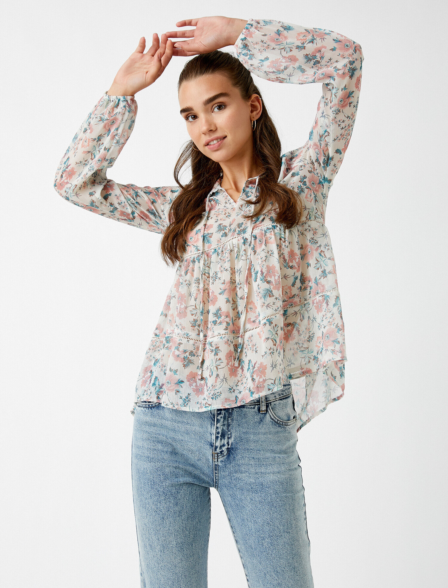   Desenli Viskon Bluz Uzun Kollu Bağlamalı Yaka