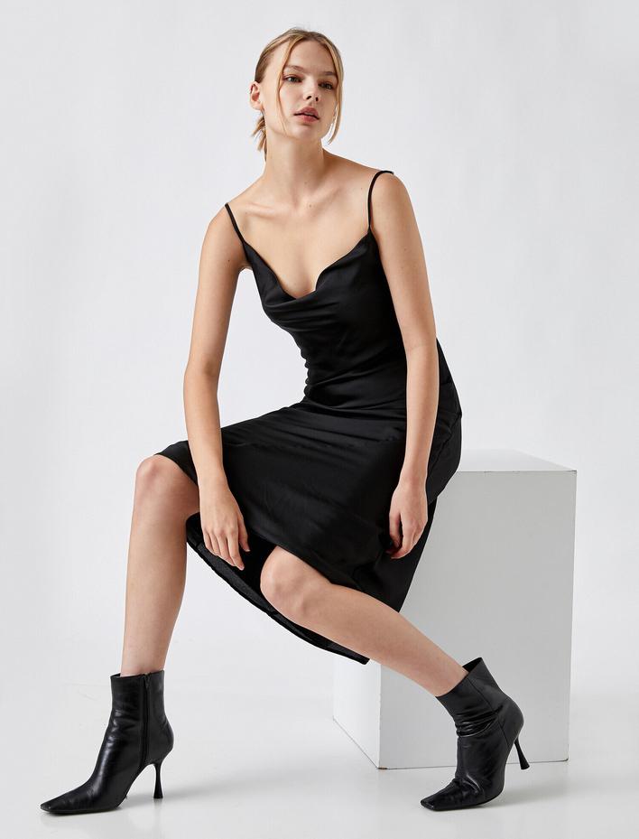  Degaje Yaka İnce Askılı Saten Midi Elbise