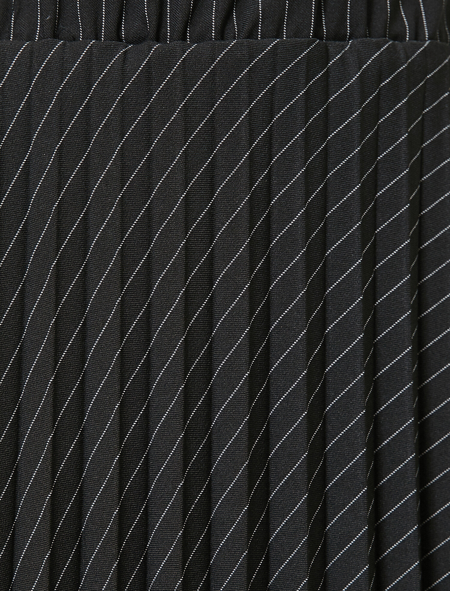   Pilise Detaylı Mini Etek