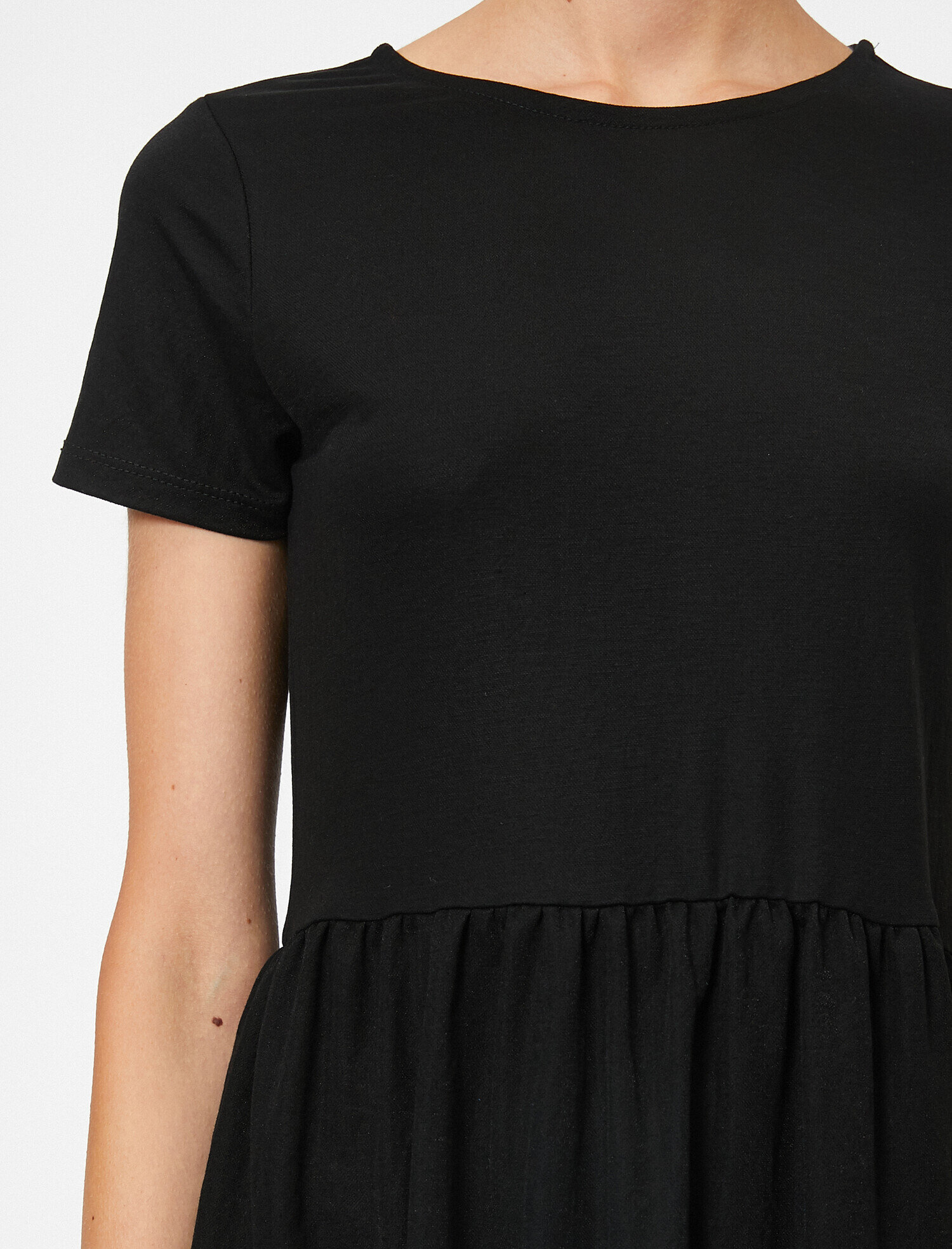   Bisiklet Yaka Kısa Kollu Mini Elbise