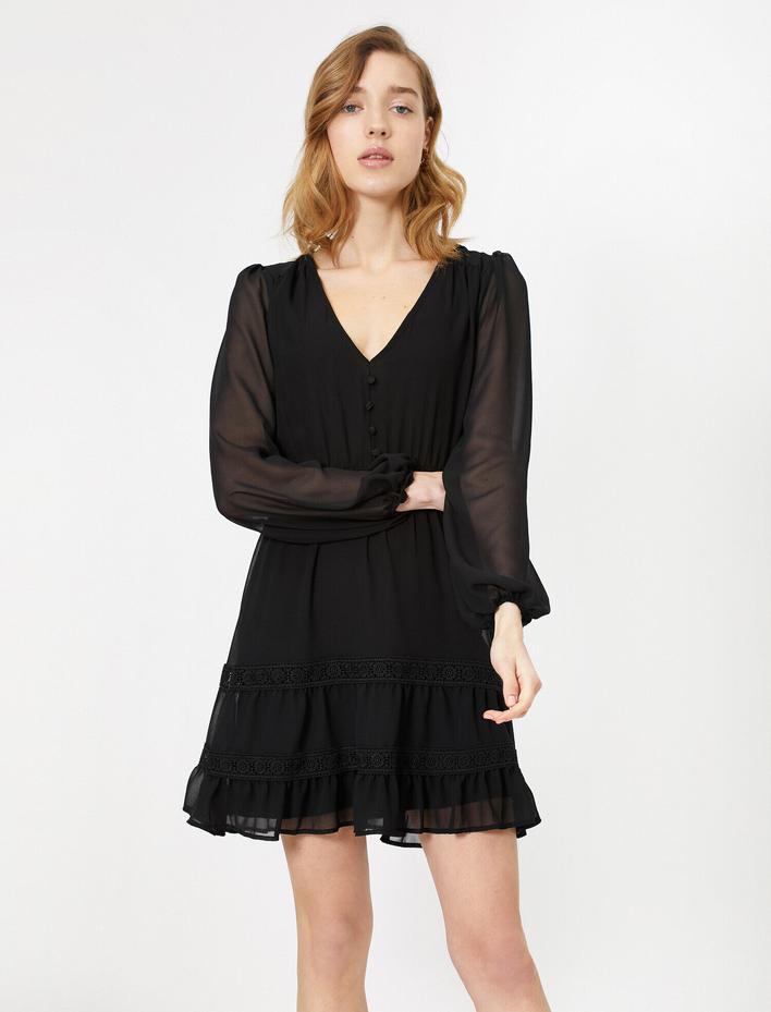  Şifon Abiye Elbise Bel Büzgü ve Düğme Detaylı V Yaka Uzun Kollu Mini